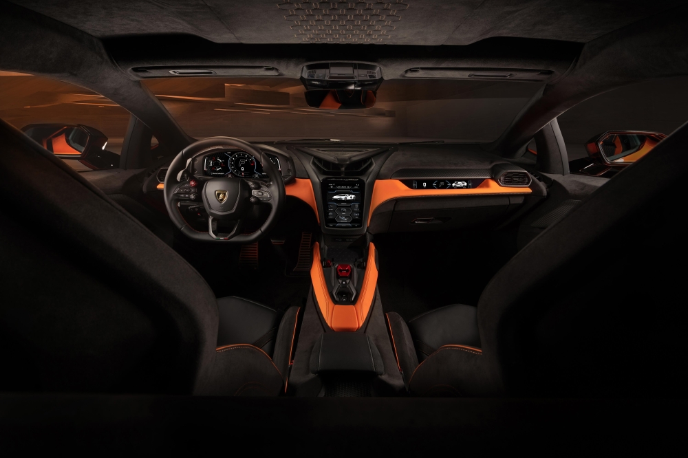 Expect cutting-edge human-machine interface, infotainment and entertainment systems in Revuelto. — Picture courtesy of Lamborghini