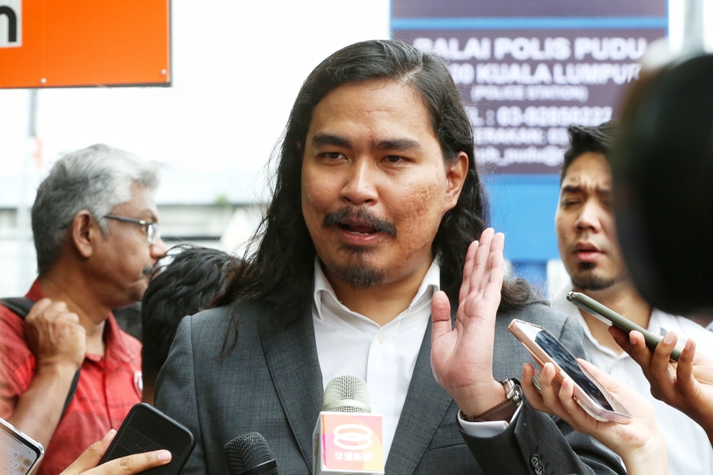 Lawyers for Liberty director Zaid Malek was also called for police questioning. — Picture by Choo Choy May 