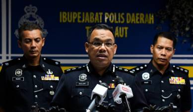 Cops nab four Nepali men in Tanjung Tokong raid – eNews Malaysia