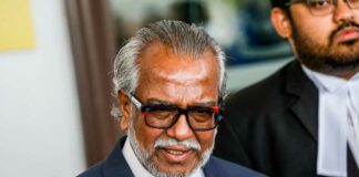 Just hearing for the 1MDB trial this morning, Najib's lead lawyer Tan Sri Muhammad Shafee Abdullah highlighted to the High Court about alleged unfair news reports on Tuesday regarding court testimony by the 49th prosecution witness on the accused. ― Picture by Hari Anggara