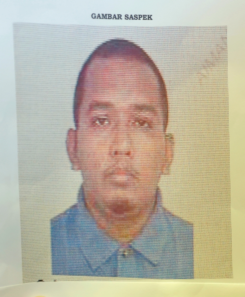 The suspected shooter who fled the scene was named as Hafizul Harawi, 38, Bukit Aman Criminal Investigation Department (CID) director Commissioner Datuk Seri Mohd Shuhaily Mohd Zain told a news conference at KLIA. — eNM pic