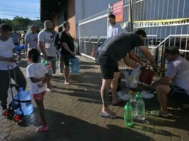 Teams in flood-ravaged southern Brazil scrambled yesterday to deliver humanitarian aid to Porto Alegre and other inundated municipalities, where queues formed for drinking water as forecasters warned of more downpours. — eNM pic