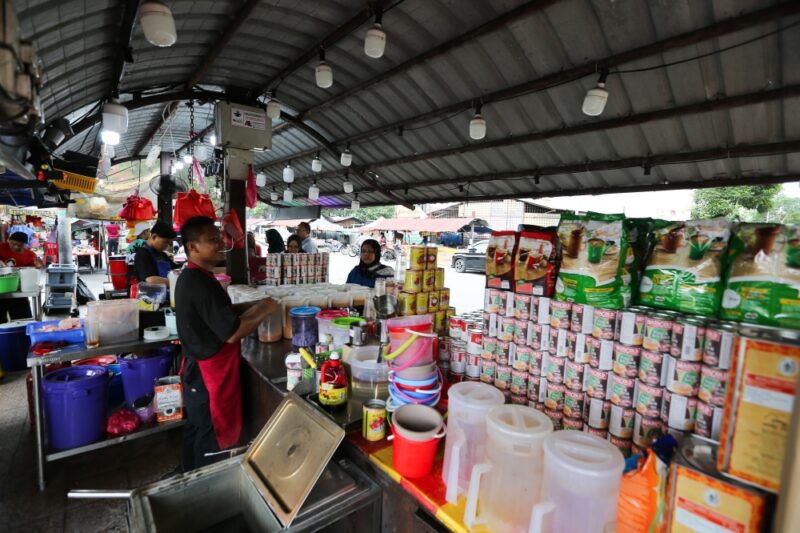Despite efforts such as the Kurang Manis pilot programme in Putrajaya, which encourages vendors to serve drinks with reduced sugar content, the response from the public has been lukewarm, with many residents unaware of the initiative. — Picture by Raymond Manuel