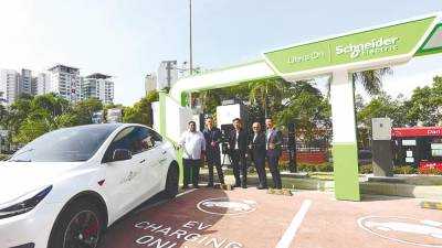 Schneider Electric launches public EV charging hub in partnership with JusEV – eNews Malaysia