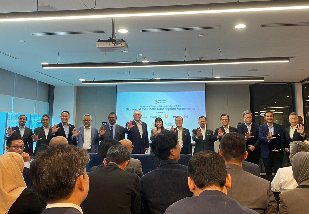 At the end of last year, CelcomDigi, Maxis, U Mobile, TM and YTL Communications signed a Share Subscription Agreement to collectively acquire a 70 per cent stake in DNB. — eNM pic