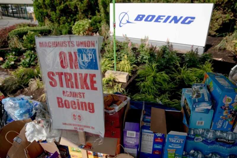 Boeing talks resume as union declares ‘we won’t back down’, 33,000